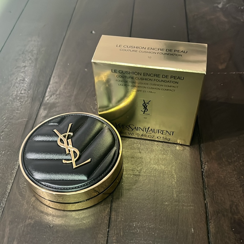 YSL Le Cushion Encre De Peau Couture Cushion Foundation